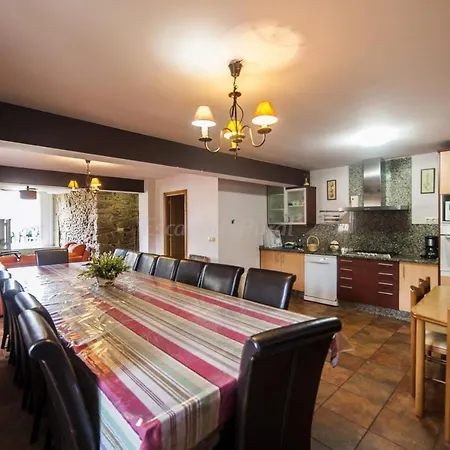 Casa Do Centeal Holiday home Arrueiro