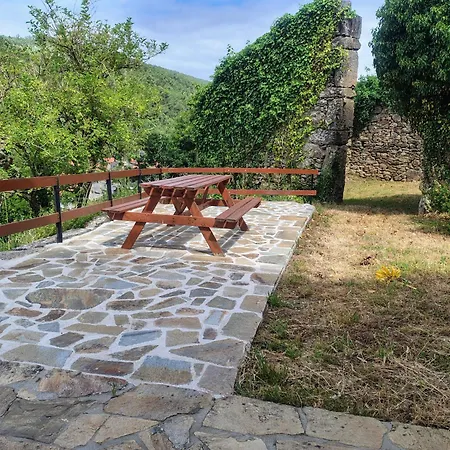 Casa Do Centeal Holiday home Arrueiro